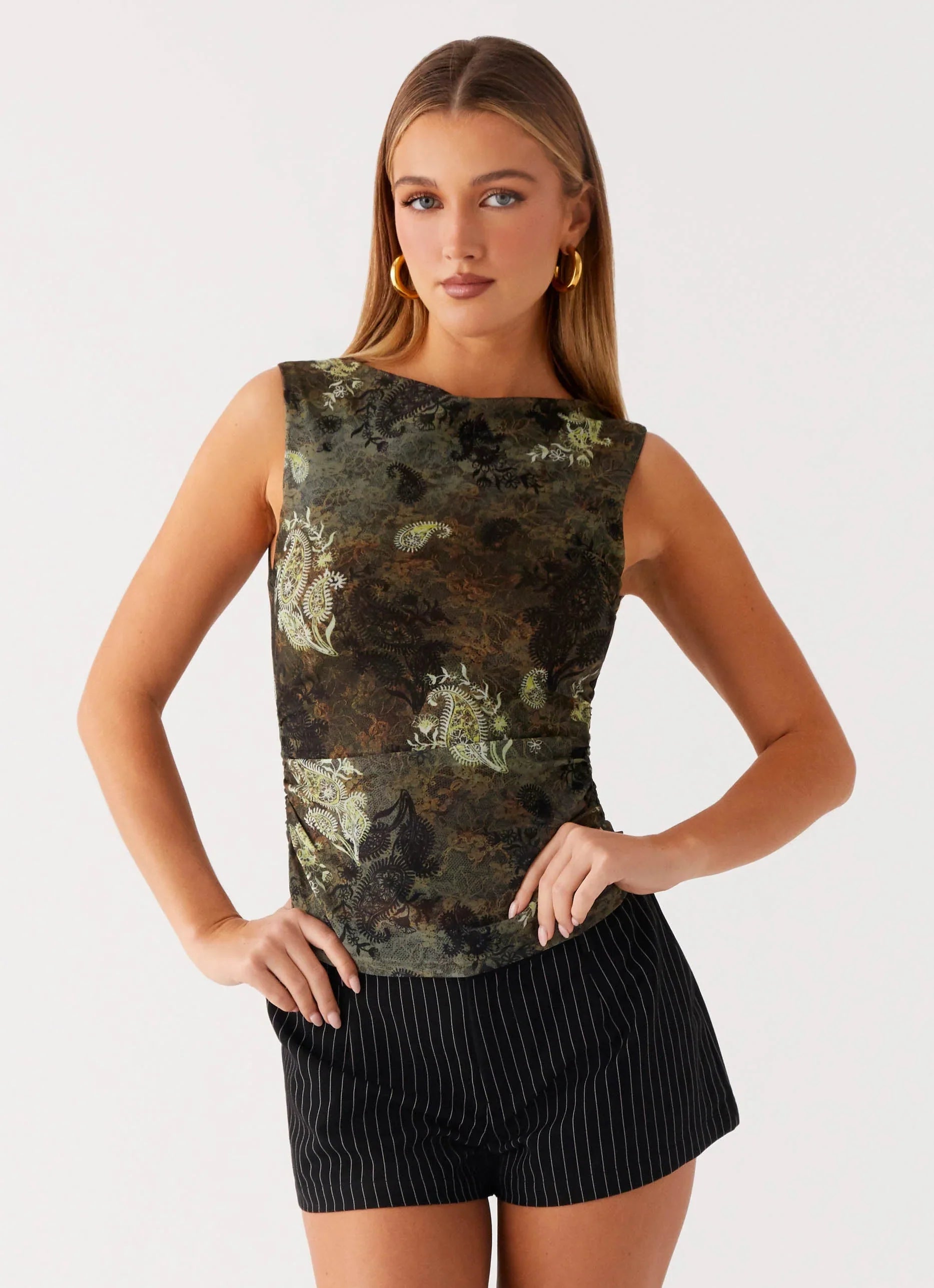 Reyka Suiting Shorts - Black