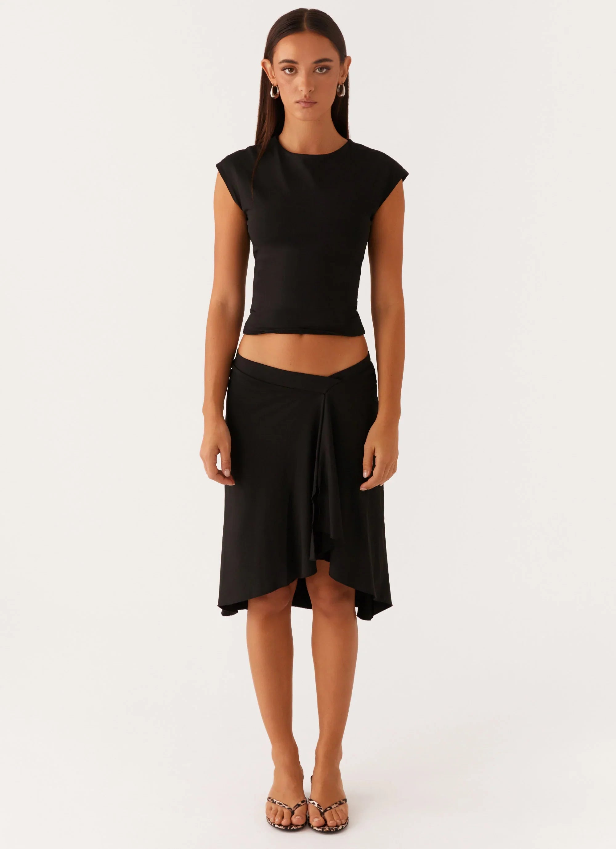 Shes A Lady Top - Black